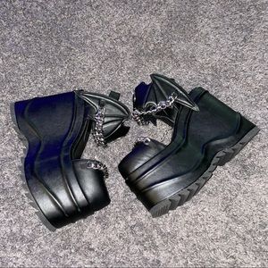 demonia - wave 20 platform sandals